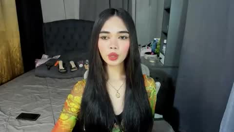 Snapshot of naughty_emmats chatting on April 2026 10:29:01 AM emma online show from April 2026 10:29:01 AM