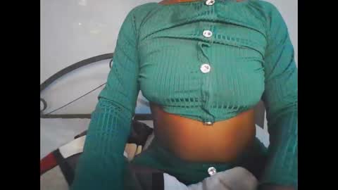 Snapshot of naughty_nilla chatting on September 2025 09:40:02 PM naughty_nilla online show from September 2025 09:40:02 PM
