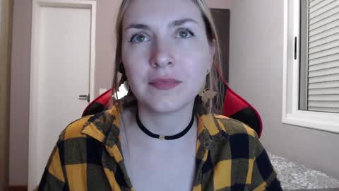 Snapshot of naughty_popa chatting on January 2025 01:07:02 AM Ann online show from January 2025 01:07:02 AM