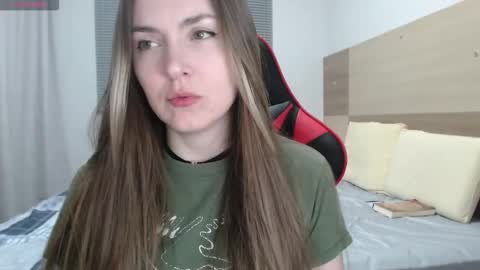 Snapshot of naughty_popa chatting on October 2025 01:46:02 AM Ann online show from October 2025 01:46:02 AM