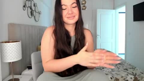 Snapshot of naughty_princesse chatting on July 2026 05:34:01 AM Elena online show from July 2026 05:34:01 AM