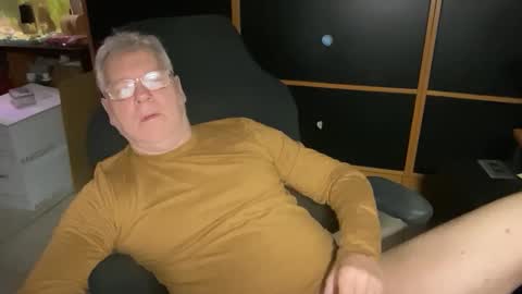 naughtydaddyla online show from December 2025 03:14:02 AM