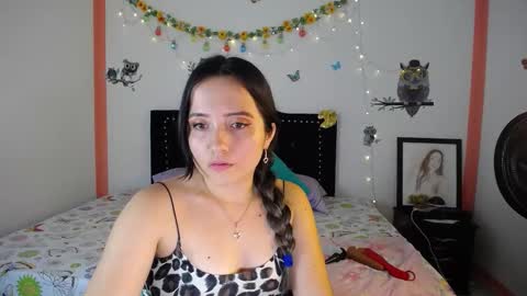 Valeria  online show from February 2025 06:37:02 PM