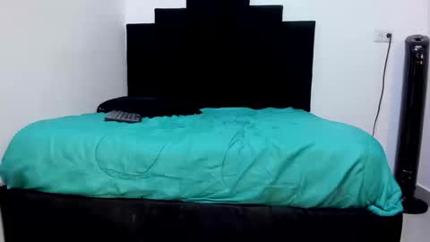 naughtyhoneybee_ online show from February 2026 07:51:02 PM