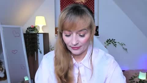 Milana - on air every day except Wednesday from 9 pm to 4 am European time online show from October 2025 08:39:01 PM