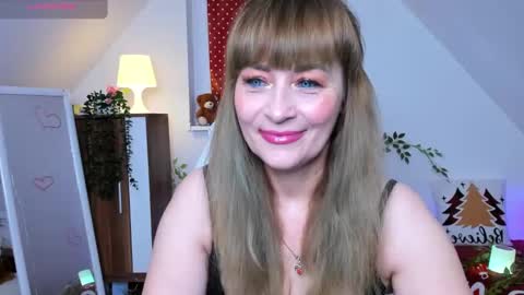 Milana - on air every day except Wednesday from 9 pm to 4 am European time online show from January 2026 09:16:02 PM