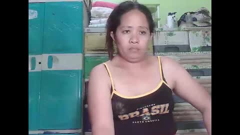 naughtymom26 online show from April 2026 02:27:02 AM