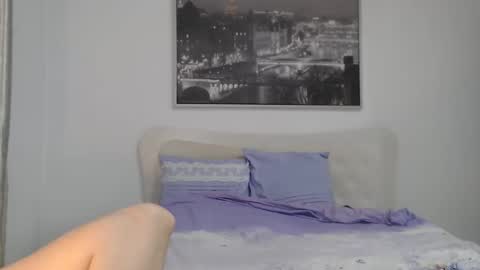 Snapshot of naughtymom666 chatting on October 2025 03:33:02 PM NaughtyMom online show from October 2025 03:33:02 PM