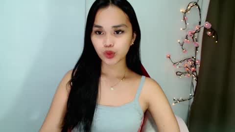 Snapshot of naughtymuse_ chatting on March 2026 04:33:01 PM ELISE online show from March 2026 04:33:01 PM