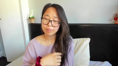 Snapshot of naughtynerdygirl chatting on April 2026 01:39:02 PM Gigi Chu online show from April 2026 01:39:02 PM