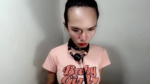 naughtypetiteangel online show from November 2025 01:28:01 AM