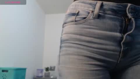 naughtyplayass online show from September 2025 07:25:01 PM