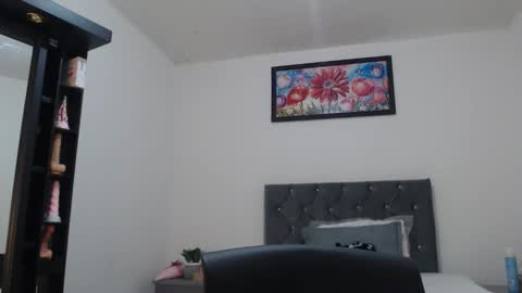 naughtyplayass online show from October 2025 06:27:02 PM