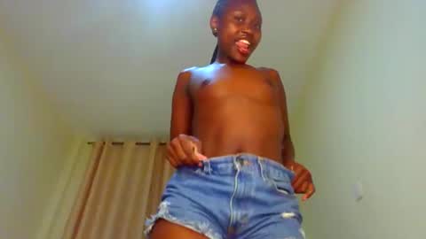 naughtyqueen12 online show from September 2025 11:54:01 AM