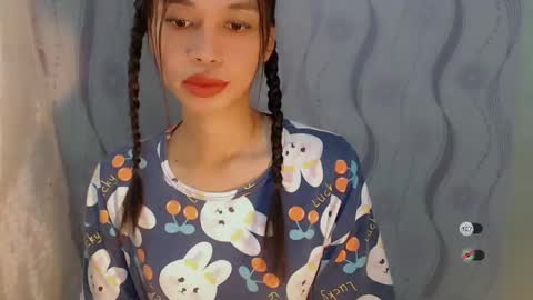 Snapshot of naughtysunshinepinay chatting on April 2026 11:24:01 PM Celine online show from April 2026 11:24:01 PM