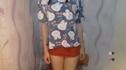 Snapshot of naughtysunshinepinay chatting on April 2026 01:12:02 AM Celine online show from April 2026 01:12:02 AM