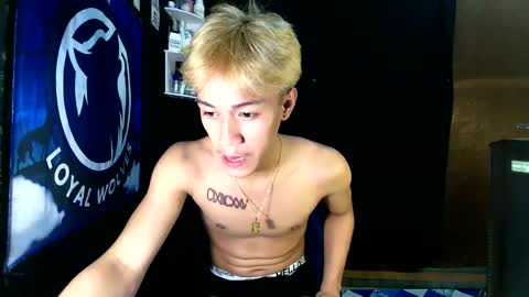 Loy online show from November 2025 07:25:02 PM