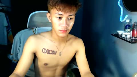 Snapshot of naugthyboyloy chatting on May 2026 05:07:02 PM Loy online show from May 2026 05:07:02 PM
