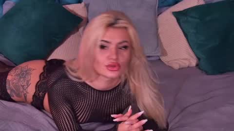 Snapshot of naya_bliss chatting on April 2026 04:26:01 PM NayaBliss online show from April 2026 04:26:01 PM