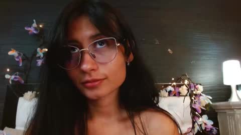 Naye  online show from March 2025 10:37:02 AM