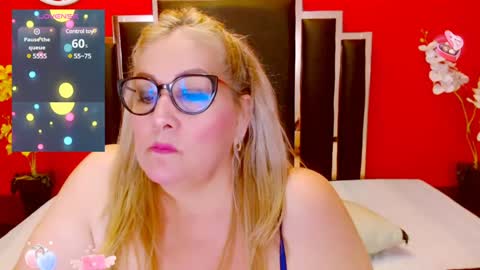 Snapshot of nayla_garner chatting on January 2025 05:20:01 PM Lady Nayla online show from January 2025 05:20:01 PM