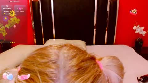 Snapshot of nayla_garner chatting on February 2025 09:24:02 PM Lady Nayla online show from February 2025 09:24:02 PM