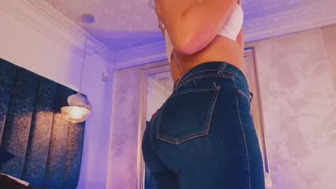 Juli  online show from February 2025 11:07:02 AM