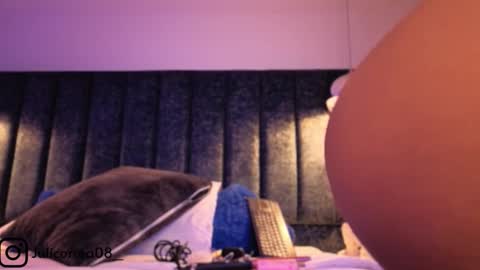 Juli  online show from November 2025 11:21:02 AM