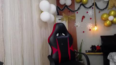 Nazper online show from November 2025 06:15:01 PM