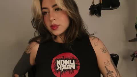 Snapshot of nazzz10 chatting on March 2026 01:37:02 PM nazzz10 online show from March 2026 01:37:02 PM