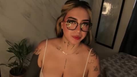 Snapshot of nazzz10 chatting on March 2026 02:44:01 PM nazzz10 online show from March 2026 02:44:01 PM