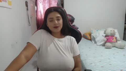 Snapshot of nebyula_star chatting on February 2025 06:24:02 PM Nebyula online show from February 2025 06:24:02 PM