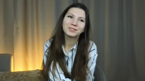 Snapshot of necoletrinca chatting on April 2026 07:12:01 PM Kira online show from April 2026 07:12:01 PM