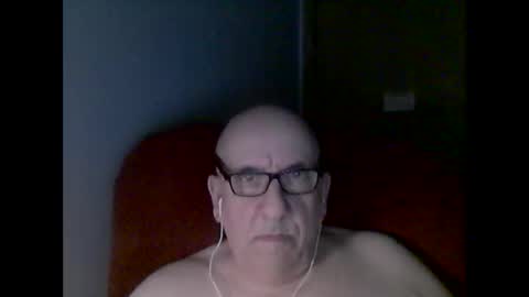 Tom online show from December 2025 03:00:02 AM