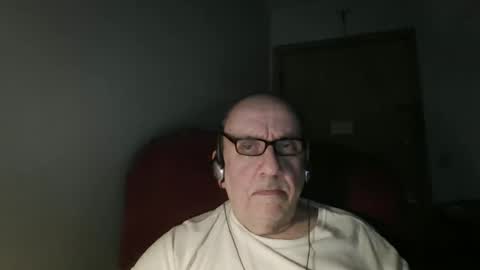 Tom online show from May 2026 01:11:02 AM