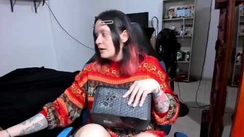 Geek Nicole    im Neeko UwU online show from May 2026 04:36:01 PM