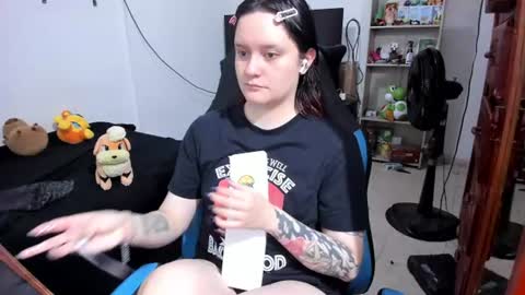 Snapshot of neeko_lol_ chatting on June 2026 11:59:01 AM Geek Nicole im Neeko UwU online show from June 2026 11:59:01 AM