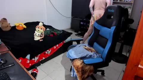 Snapshot of neeko_lol_ chatting on July 2026 11:51:02 AM Geek Nicole im Neeko UwU online show from July 2026 11:51:02 AM