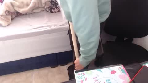 Zoe online show from December 2025 01:18:01 PM