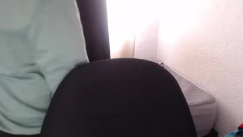 Zoe online show from December 2025 01:18:02 PM