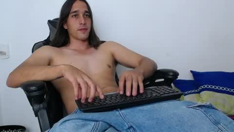 neitan___ online show from June 2026 10:19:02 PM
