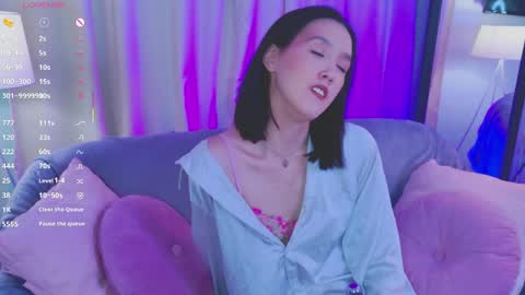 Snapshot of neko_blush chatting on April 2026 02:19:01 PM Neko online show from April 2026 02:19:01 PM