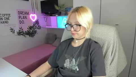 Kate online show from May 2026 08:36:02 PM