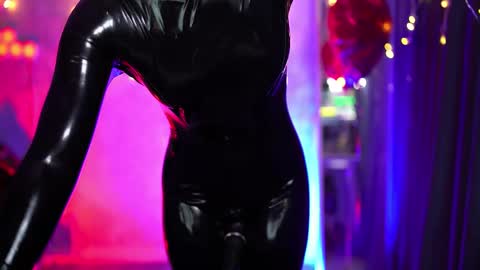 Snapshot of nelle_ chatting on March 2026 04:23:01 PM online show from March 2026 04:23:01 PM