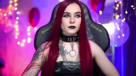 Snapshot of nelle_ chatting on May 2026 04:07:02 AM online show from May 2026 04:07:02 AM