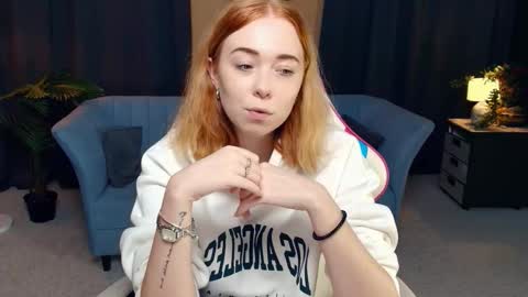 Nelli online show from November 2025 08:36:02 PM