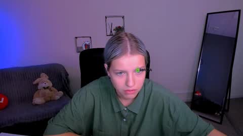 Snapshot of nelly_storm chatting on September 2025 05:07:02 AM nelly_storm online show from September 2025 05:07:02 AM