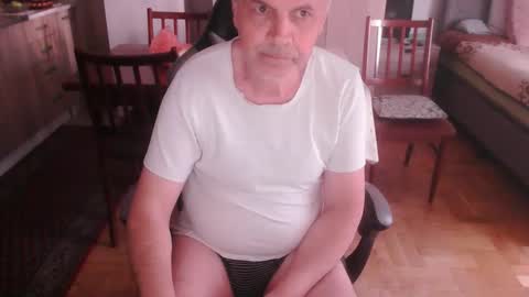 Snapshot of neno89654 chatting on March 2026 01:38:02 PM neno89654 online show from March 2026 01:38:02 PM