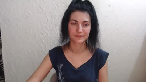 Nensy online show from February 2026 12:31:01 PM