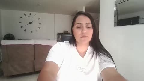 kelly lopez online show from September 2025 06:41:02 PM